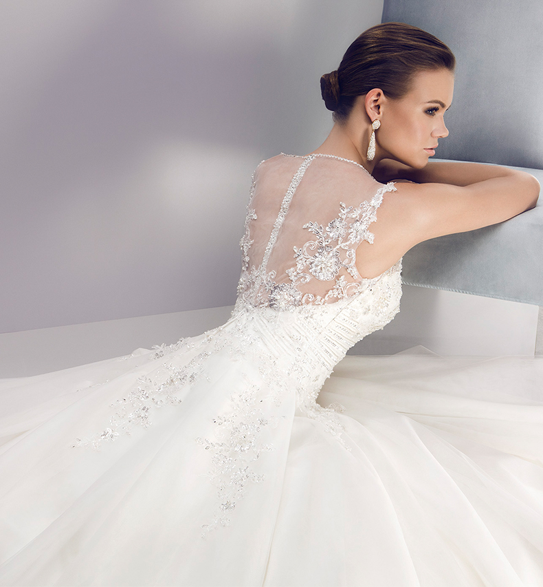 2014 pierre cardin dantelli gelinlik modeli