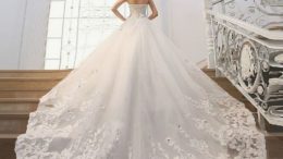 Kuyruklu Gelinlik Modelleri 2020