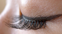 Takma Kirpik Nasıl Temizlenir?