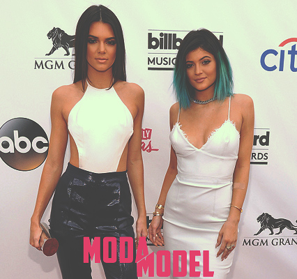Kendall-and-Kylie-are-inseparable-sisters