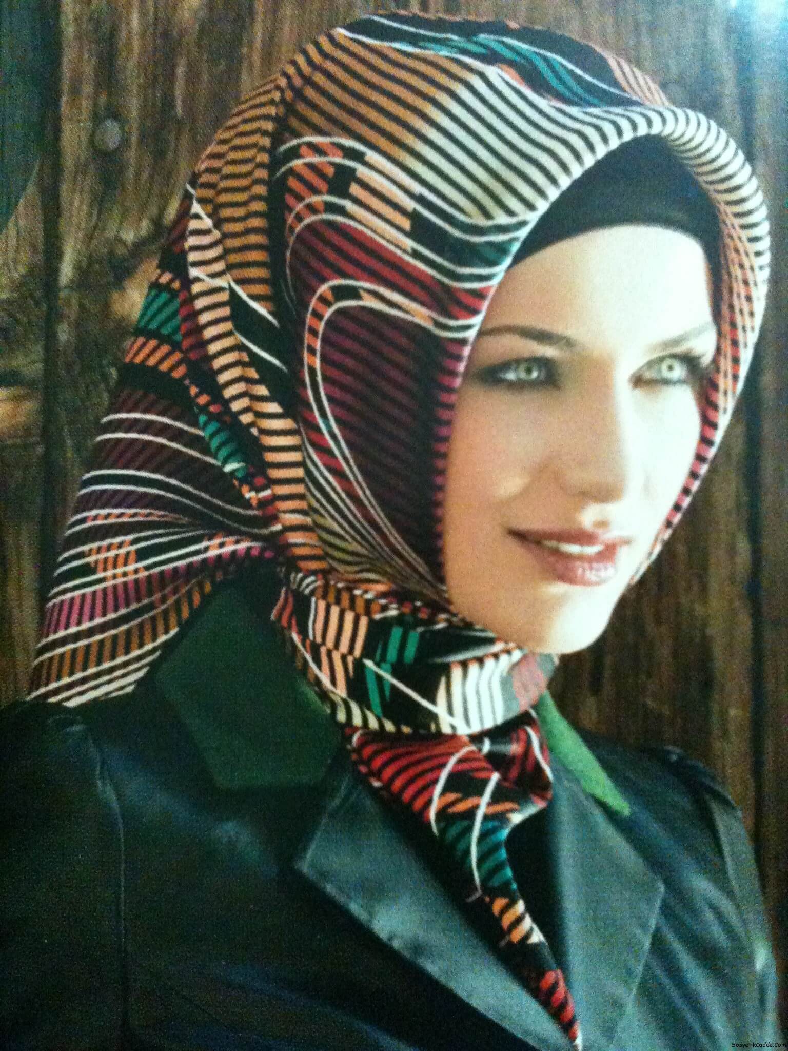 armine eşarp
