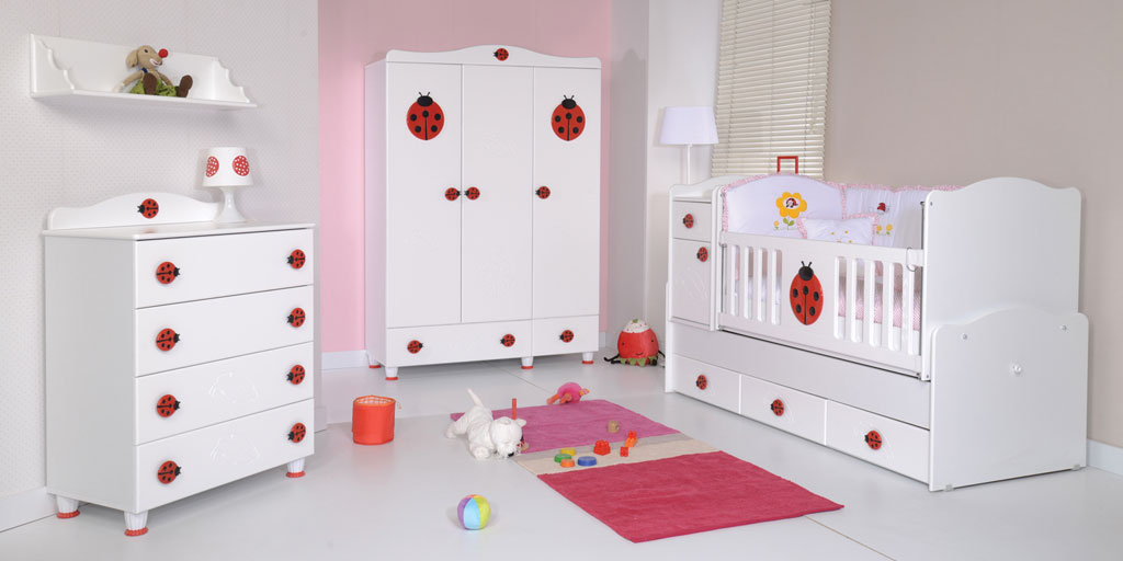büyüyebilen kız bebek odası takımı fikirleri