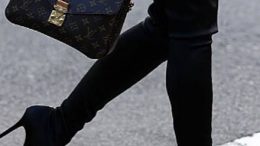 Diz Üstü Çizme Rüzgarı